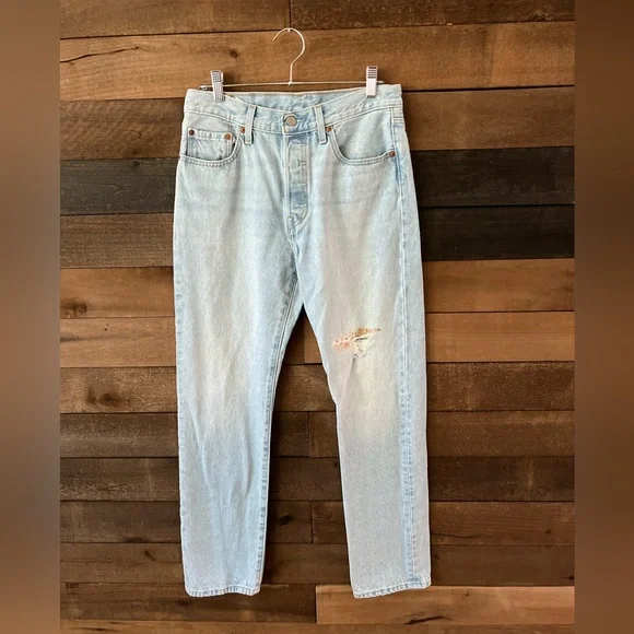 Levi’s 501® 150th Anniversary Light Wash Jeans – Floral Patched Knee – W28 L30 - Picture 15 of 15